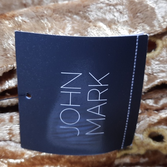 NWT JOHN MARK MARIGOLD GOLD VELVET TOP SZ L - Picture 7 of 11